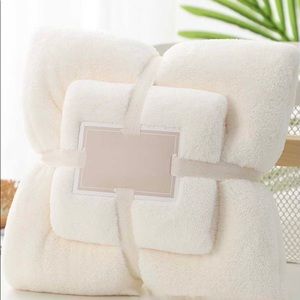 Soft & Luxurious Absorbent Fleece Towel Gift Set